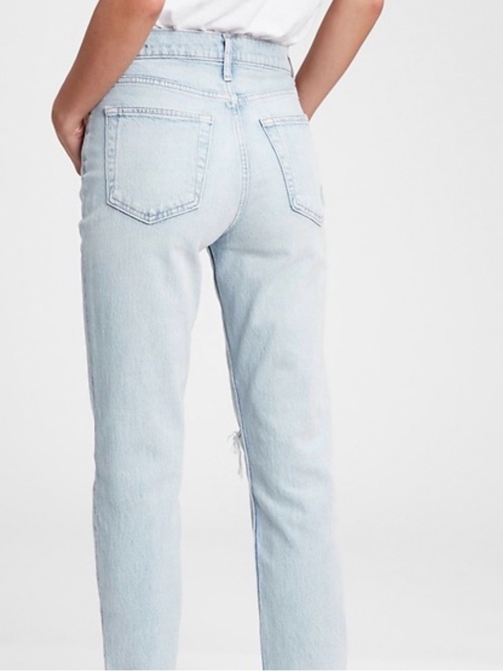 GAP | Cheeky Straight High Rise Cropped Jeans with Frayed Hem